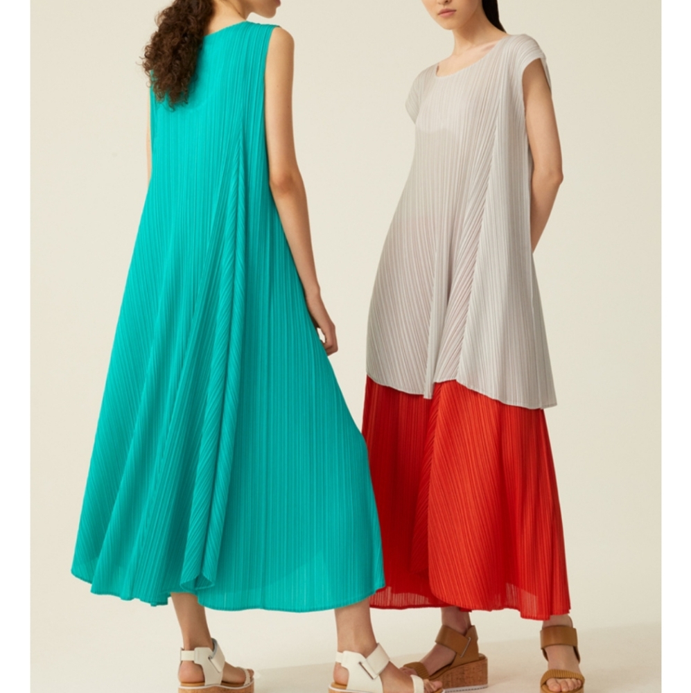 ISSEY MIYAKE PLEATS PLEASE Dress - Picture 1 of 5